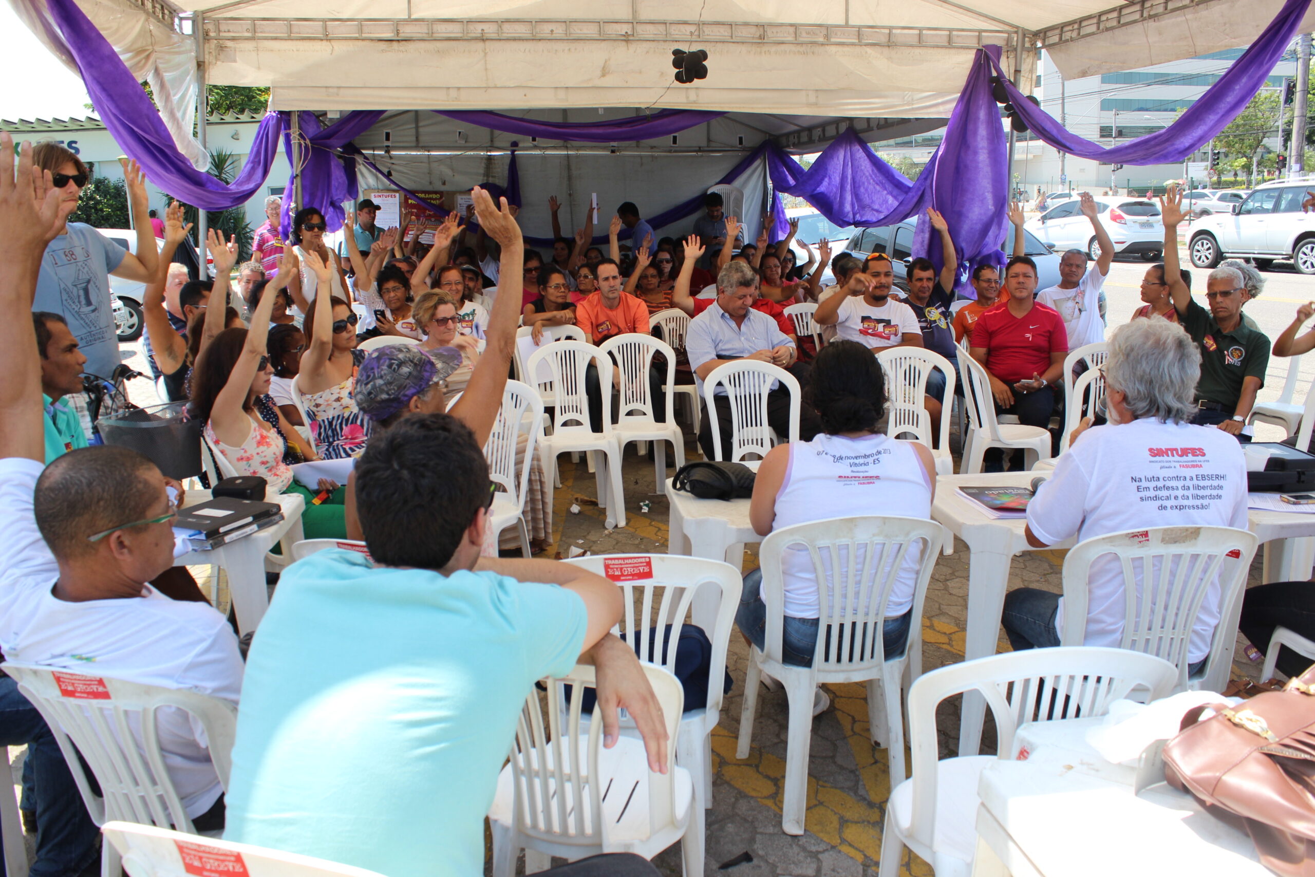 Governo não assina termo de acordo, e greve continua na Ufes