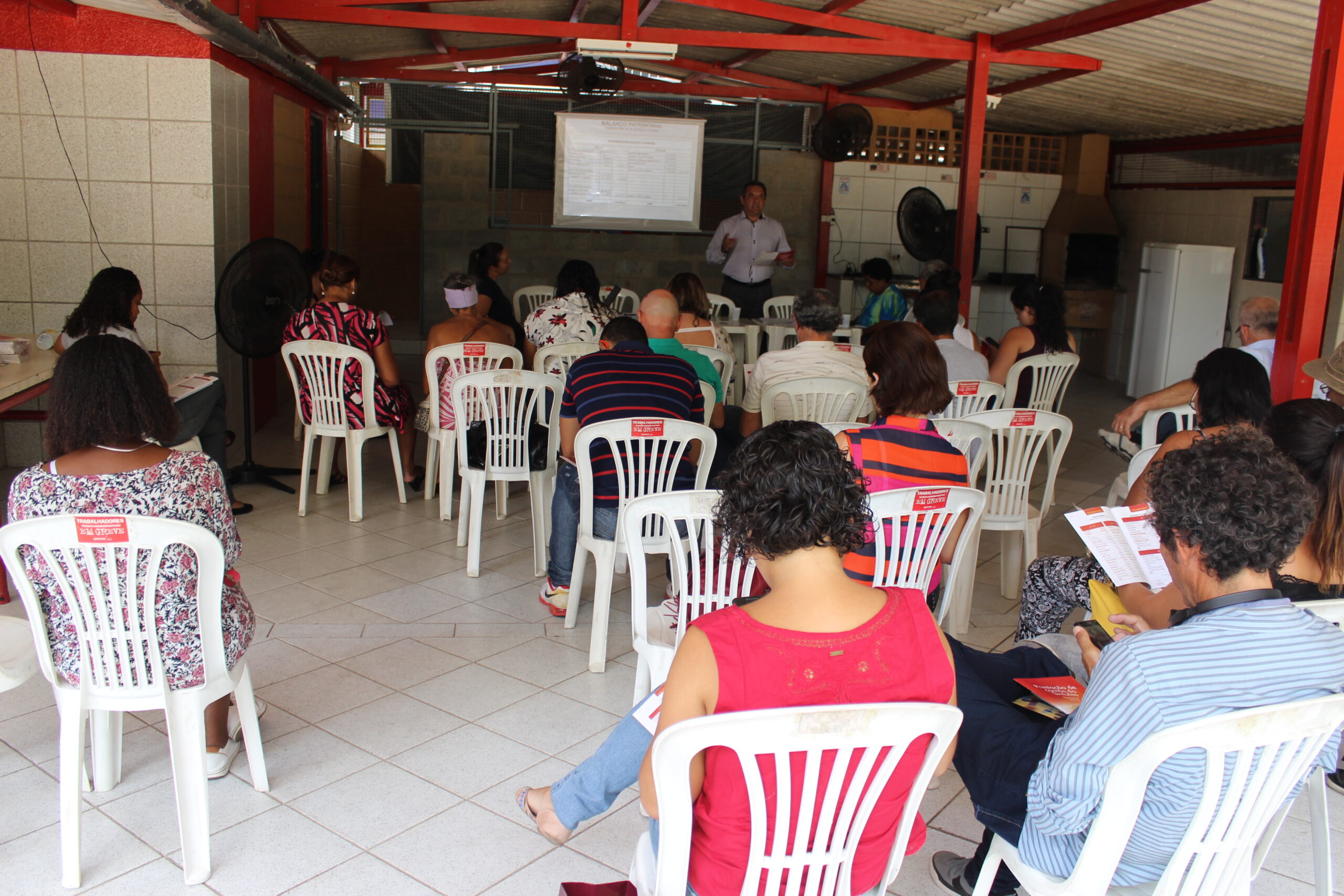 Categoria aprova as contas do Sintufes de 2015